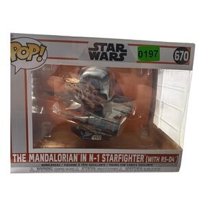 Funko pop The mandalorian N-1 starfighter w/ R5-D4